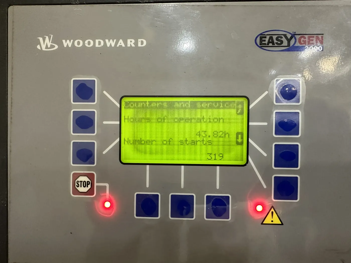 Woodward easYgen controller showing 43.82 hours